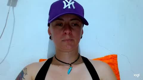 Snapshot of tomboyblue chatting on January 24, 2025, 10:11 am Blue online show from January 24, 2025, 10:11 am