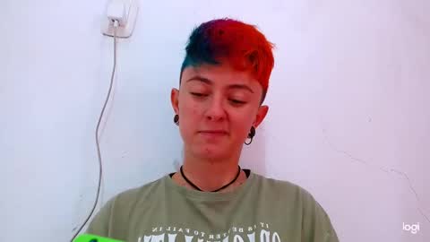 Snapshot of tomboyblue chatting on February 8, 2025, 4:57 pm Blue online show from February 8, 2025, 4:57 pm
