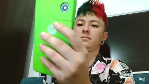 Snapshot of tomboyblue chatting on February 26, 2025, 3:52 pm Blue online show from February 26, 2025, 3:52 pm