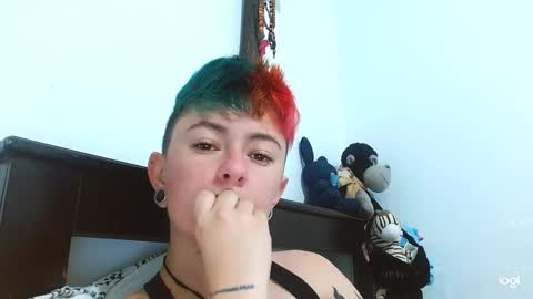 Snapshot of tomboyblue chatting on March 4, 2025, 12:33 pm Blue online show from March 4, 2025, 12:33 pm