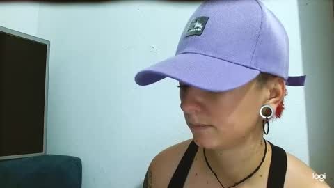 Snapshot of tomboyblue chatting on March 6, 2025, 9:42 pm Blue online show from March 6, 2025, 9:42 pm