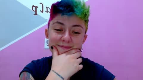 Snapshot of tomboyblue chatting on September 13, 2025, 8:52 pm Blue online show from September 13, 2025, 8:52 pm