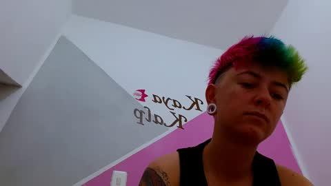 Snapshot of tomboyblue chatting on October 3, 2025, 2:14 pm Blue online show from October 3, 2025, 2:14 pm