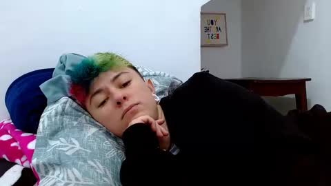 Snapshot of tomboyblue chatting on October 8, 2025, 2:04 pm Blue online show from October 8, 2025, 2:04 pm