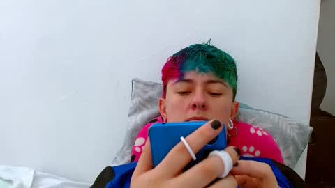 Blue online show from November 26, 2025, 1:45 pm