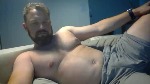 tombron85 online show from April 16, 2026, 4:46 am