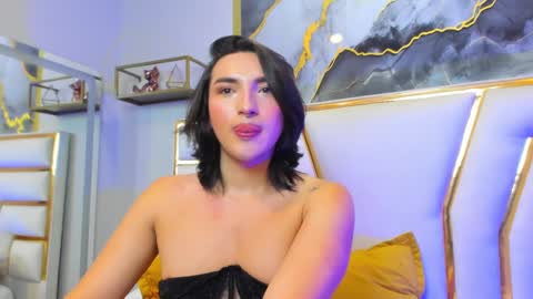   online show from March 5, 2025, 2:45 pm