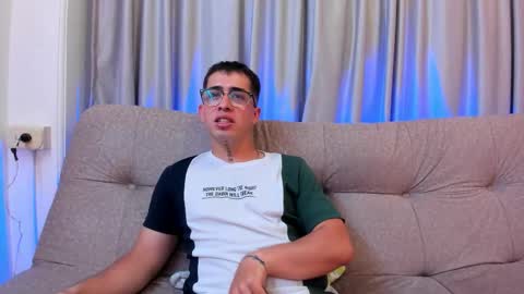 Snapshot of tommas_johnson chatting on February 20, 2026, 6:26 am Tomas online show from February 20, 2026, 6:26 am