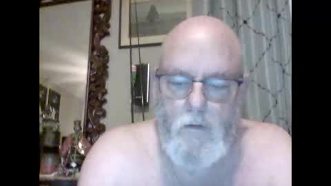 Snapshot of tommierose chatting on December 1, 2025, 11:15 am Tommie online show from December 1, 2025, 11:15 am