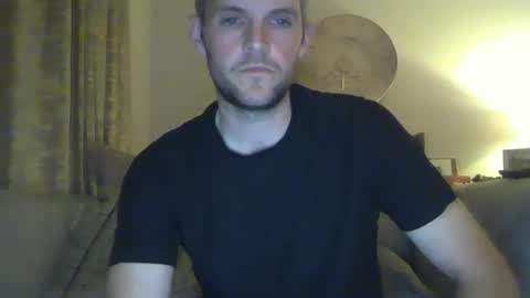 tommietommie123 online show from April 10, 2026, 11:31 pm