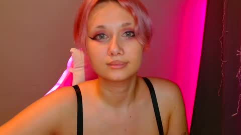 Snapshot of tommioo7 chatting on February 11, 2025, 12:17 am Galadriel online show from February 11, 2025, 12:17 am