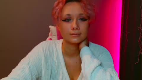 Snapshot of tommioo7 chatting on February 14, 2025, 3:36 pm Galadriel online show from February 14, 2025, 3:36 pm