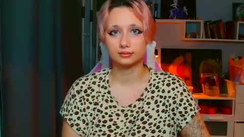 Snapshot of tommioo7 chatting on March 12, 2025, 5:28 pm Galadriel online show from March 12, 2025, 5:28 pm