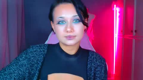 Snapshot of tommioo7 chatting on November 19, 2025, 9:26 pm Galadriel online show from November 19, 2025, 9:26 pm