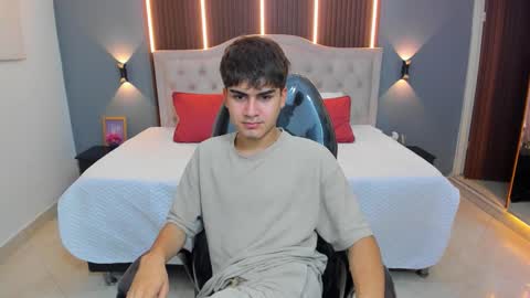 Tommy  online show from January 6, 2026, 5:33 am