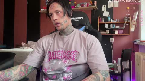 Snapshot of tommy__gun_ chatting on December 13, 2024, 7:58 am Tommy and Katana online show from December 13, 2024, 7:58 am