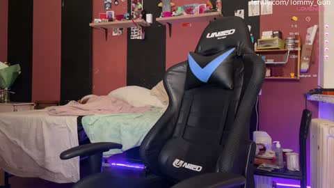 Snapshot of tommy__gun_ chatting on December 13, 2024, 2:38 pm Tommy and Katana online show from December 13, 2024, 2:38 pm