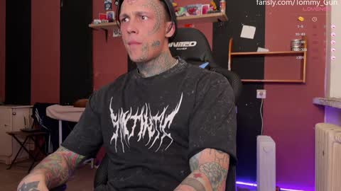 Snapshot of tommy__gun_ chatting on December 14, 2024, 6:30 pm Tommy and Katana online show from December 14, 2024, 6:30 pm