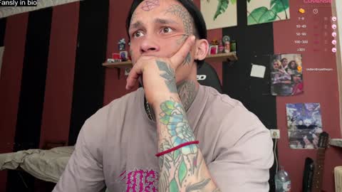 Snapshot of tommy__gun_ chatting on December 23, 2024, 12:19 pm Tommy and Katana online show from December 23, 2024, 12:19 pm