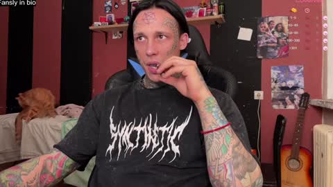 Snapshot of tommy__gun_ chatting on December 25, 2024, 3:06 pm Tommy and Katana online show from December 25, 2024, 3:06 pm