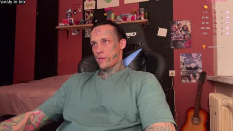 Snapshot of tommy__gun_ chatting on December 30, 2024, 7:42 pm Tommy and Katana online show from December 30, 2024, 7:42 pm