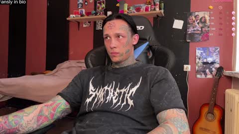 Snapshot of tommy__gun_ chatting on January 1, 2025, 8:56 am Tommy and Katana online show from January 1, 2025, 8:56 am