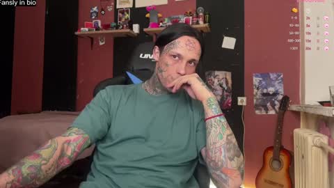 Snapshot of tommy__gun_ chatting on January 10, 2025, 6:06 pm Tommy and Katana online show from January 10, 2025, 6:06 pm