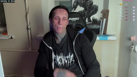 Snapshot of tommy__gun_ chatting on January 12, 2025, 4:50 pm Tommy and Katana online show from January 12, 2025, 4:50 pm