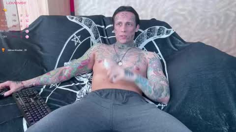 Snapshot of tommy__gun_ chatting on February 9, 2025, 11:04 am Tommy and Katana online show from February 9, 2025, 11:04 am