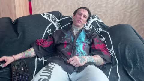 Snapshot of tommy__gun_ chatting on February 22, 2025, 6:39 am Tommy and Katana online show from February 22, 2025, 6:39 am