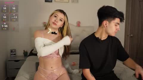 Snapshot of tommy_and_sophie chatting on October 14, 2025, 3:46 pm tommy and sophie online show from October 14, 2025, 3:46 pm