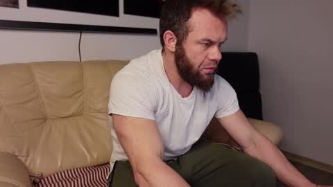 Snapshot of tommy_burnzzz chatting on December 25, 2024, 1:20 am tommy burnzzz online show from December 25, 2024, 1:20 am