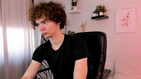 Snapshot of tommy_jamm chatting on October 11, 2025, 10:14 am Tommy online show from October 11, 2025, 10:14 am
