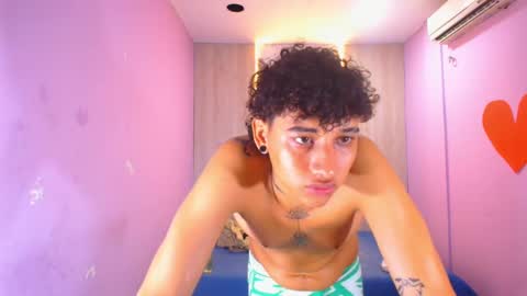 Snapshot of tommy_sweet1 chatting on March 9, 2025, 3:38 pm tommy_sweet1 online show from March 9, 2025, 3:38 pm