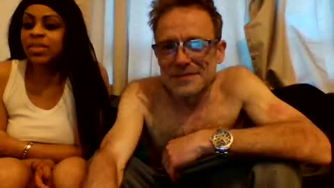 Snapshot of tommyandtomara chatting on April 28, 2026, 7:52 pm tommyandtomara online show from April 28, 2026, 7:52 pm