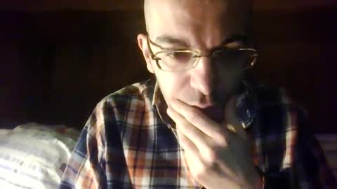 tommycorner online show from December 24, 2024, 9:33 pm