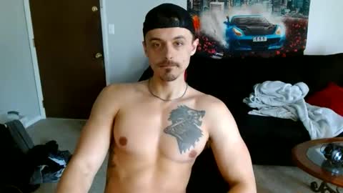 Snapshot of tommystrokes_ chatting on June 8, 2026, 7:25 pm Tommy Strokes online show from June 8, 2026, 7:25 pm