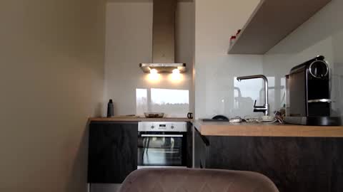 Thomas Fit online show from March 11, 2025, 11:33 am