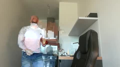 Thomas Fit online show from October 1, 2025, 10:21 am