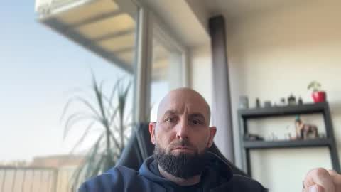 Thomas Fit online show from March 6, 2026, 12:12 pm