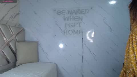 leyla  online show from January 18, 2025, 3:31 am