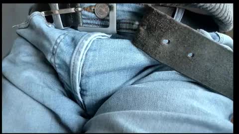 Tom online show from October 23, 2025, 3:22 pm