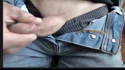 Tom online show from March 29, 2026, 9:42 am