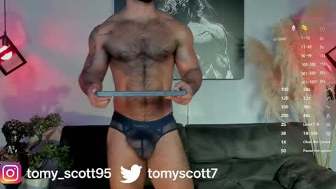 tomy_scott6 online show from April 11, 2026, 9:52 pm