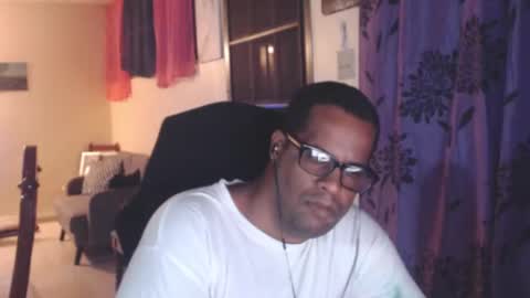 Antonio online show from October 20, 2025, 2:01 am