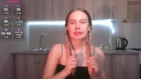 toni_pittmann online show from June 11, 2026, 6:39 pm