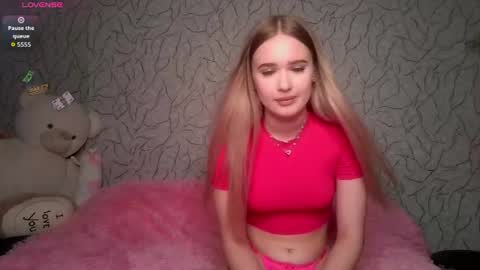 toni_pittmann online show from June 18, 2026, 5:06 pm