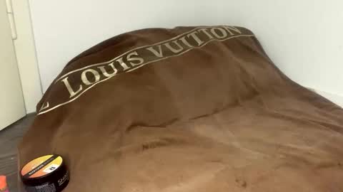 toniiil online show from October 23, 2025, 9:13 pm