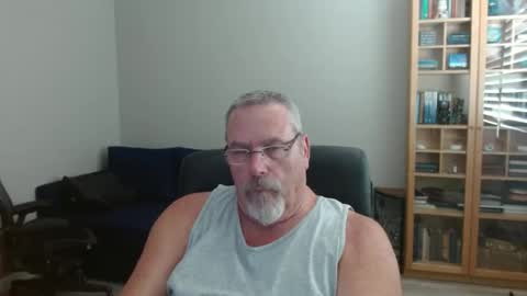tony091699 online show from June 1, 2026, 3:14 pm