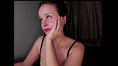 Snapshot of tony_and_alice chatting on March 12, 2025, 8:41 pm Tony and Alice online show from March 12, 2025, 8:41 pm